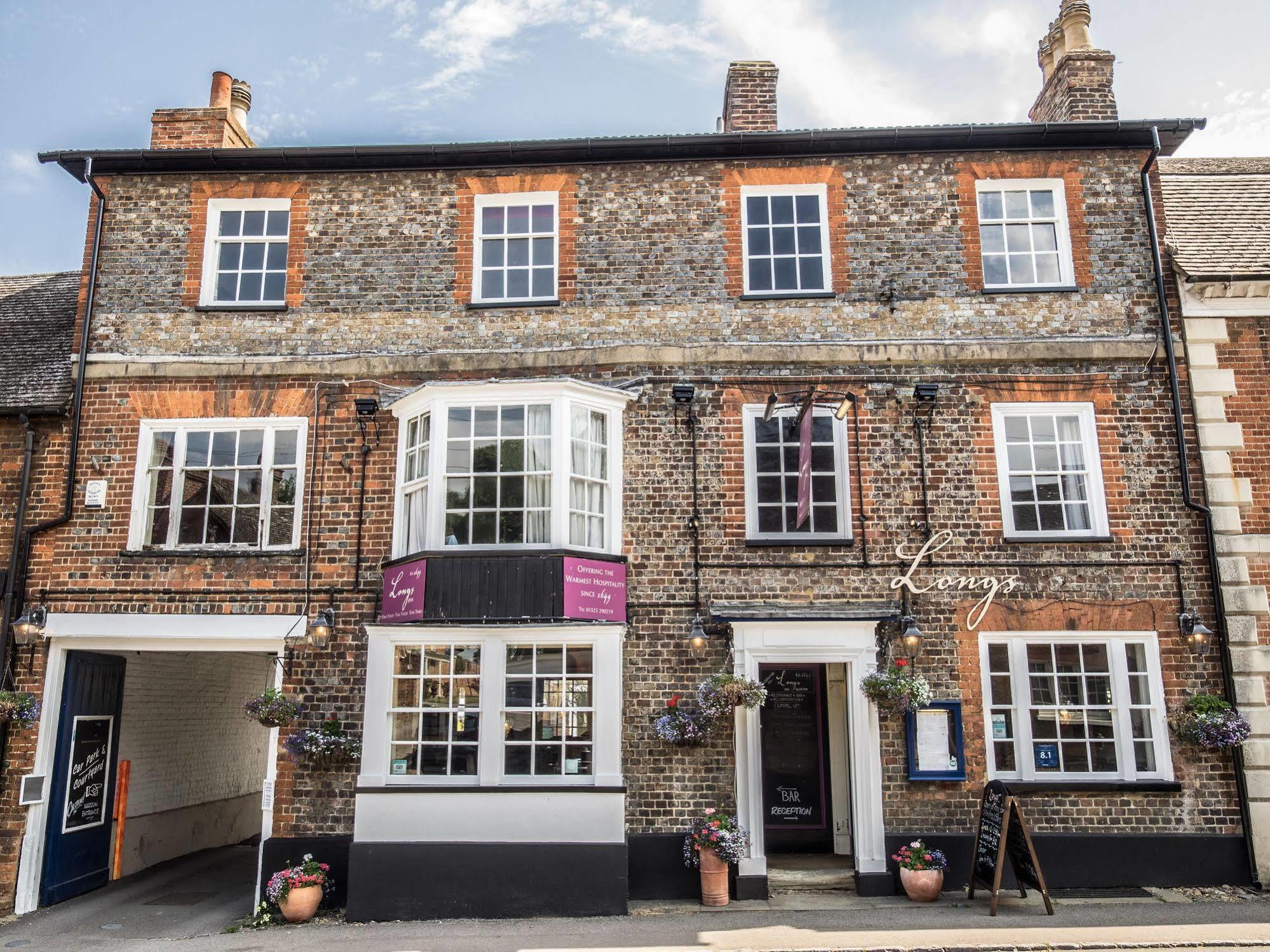 Longs Hotel & Inn Woburn Exterior foto